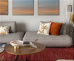 Sofa Estofado Alma com Encosto Livre e Almofada 1,72 x1,22m