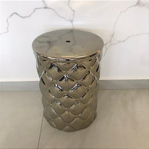 BANQUETA SEAT GARDEN DE CERAMICA MATELASSE - PRATA.