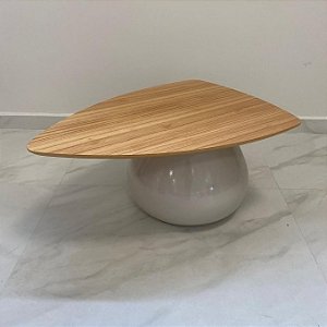 MESA DE CENTRO TAMPO ORGÂNICO LAMINA CINAMOMO