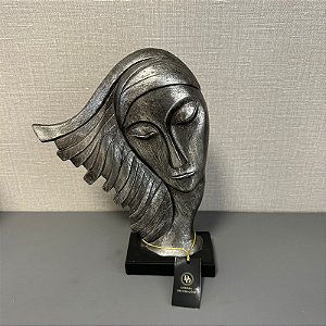 ESCULTURA CABEÇA EM RESINA PRATEADA