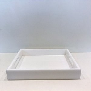 BANDEJA RETANGULAR EM ACRILICO BRANCA -5X32X27CM
