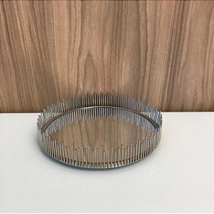 BANDEJA EM METAL PRATA ESPELHADA - GRANDE