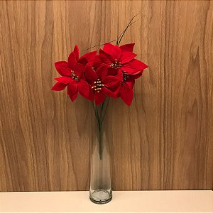 BUQUE DE FLORES VERMELHA