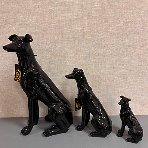 CACHORRO SENTADO DE FIBRA PRETO BRILHOSO G 57x19,5cm M 38x14cm P 25x9cm