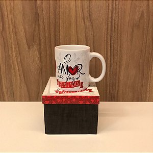 CANECA EM CERAMICA - O AMOR NÃO FAZ SENTIDO...