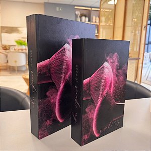 Caixa Livro Book of Make up P e M