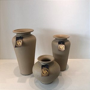 VASO GARRAFA AURORA BEGE AREIA G 31cm M 25cm P 15cm