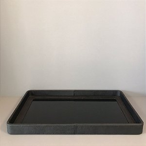 BANDEJA EM MDF COM REVESTIMENTO EM PU PRETO GRANDE