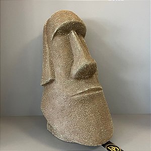 ESCULTURA MOAIM MARROM COM TEXTURA GRANDE