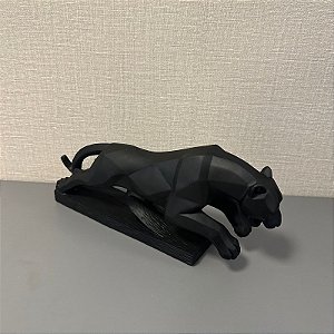 ESCULTURA PANTERA EM RESINA PRETA