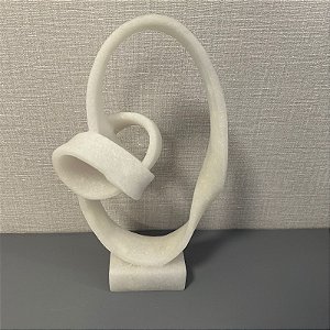 ESCULTURA ORGANICA EM RESINA BRANCA EFEITO PEDRA 34CM