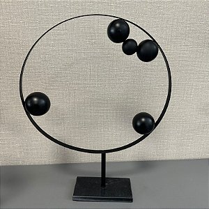 ADORNO DECORATIVO EM FERRO E MARMORE