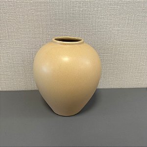 VASO EM CERAMICA NUDE BOJUDO 25CM