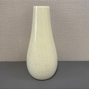 VASO EM MURANO  SOPRADO MARFIM