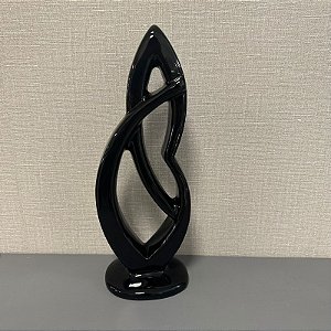 ESCULTURA KISS PRETO G