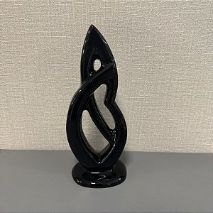 ESCULTURA KISS PRETO P