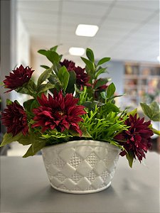 ARRANJO DALIA COM FOLHAGEM