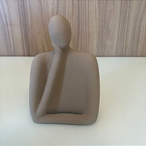 Escultura Pessoa Casal Sintonia I em Ceramica Marrom 23x16x7cm