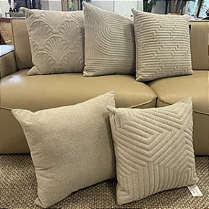 Almofada Bouclé Cinza Claro 52x52cm