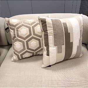 Almofada Chenille Block e Veludo Bege 50x50cm