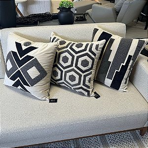 Almofadas em Chenille Chumbo com Veludo Bege