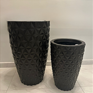 Vaso Coluna Redonda Diamantado em Polietileno 79cm, 57cm, 49cm, 41cm, 28cm