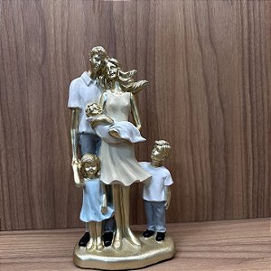 ESCULTURA CASAL COM 3 FILHOS 12,5X7,5X25CM