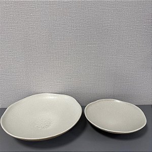 CENTRO DE MESA EM CERAMICA BEGE