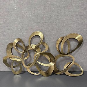 ADORNO DE PAREDE EM METAL DOURADO 96x55cm