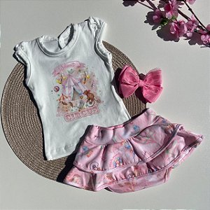 Conjunto Shorts Saia e Camiseta