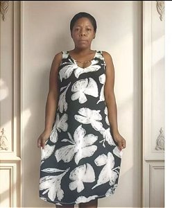 Vestido Estampa Floral em Poliéster com Elastano -Rovitex