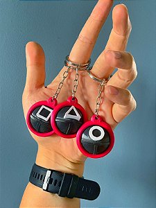 Kit com 3 chaveiros Round6