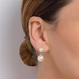 BRINCO BANHADO A PLATINA COM PÉROLAS ROMMANEL