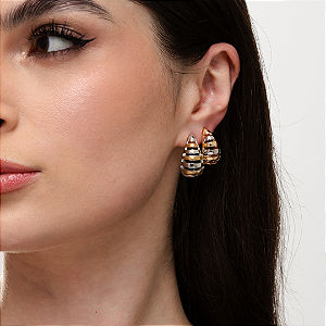 BRINCO GOTA VAZADA BANHO DUPLO DE OURO E RÓDIO BRANCO - COLEÇÃO MARIA TERESA