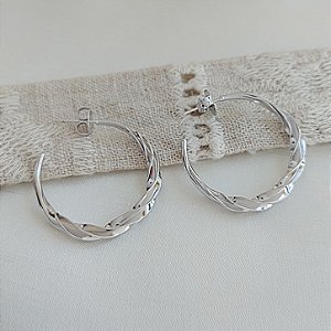 Brinco Argola Torcida Lisa Ouro Branco 35mm - Semijoia