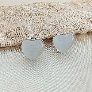 Brinco Coração Pedra Leite Ouro Branco - Semijoia