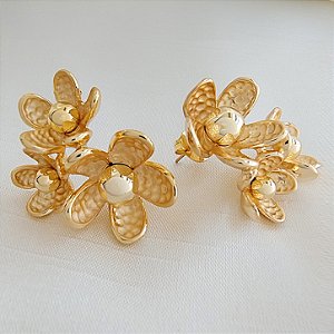 Brinco 3 Flores Luxo Escovado - Semijoia
