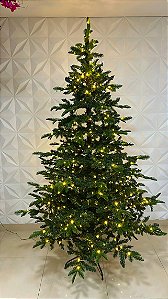 ÁRVORE REALISTA PINHEIRO PINUS 1370 GALHOS 500 LEDS WARM 2,10CM