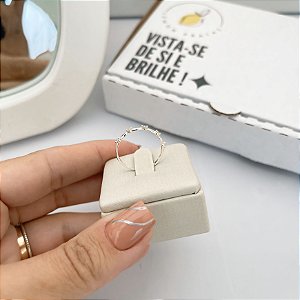 Anel Fino Cinco Zircônias