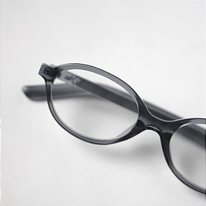 Óculos oval cinza