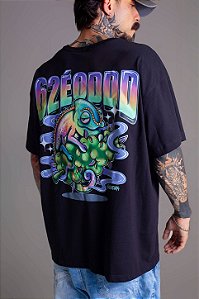 Camiseta Preta Camaleão