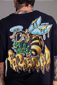 Camiseta Preta Abelha