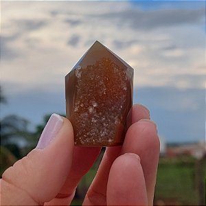 Ponta lapidada em Ágata Natural