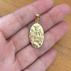 Pingente exclusivo do Santuário do Divino Pai Eterno, acompanhado por corrente 60cm.