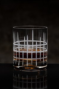 JOGO 6 COPOS CRISTAL LAPIDADO  WHISKY / ÁGUA - 94 H x 80 D MM - 320 ML - LINHA MANHATTAN