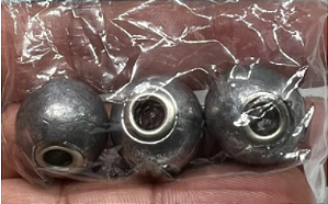 Chumbada com Ilhóis 30g (bola) 3 unidades POITA