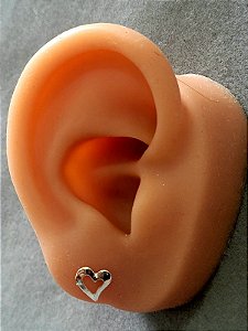 Brinco coração médio
