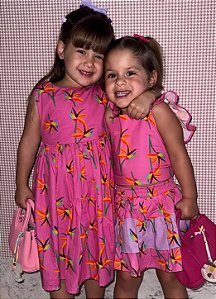 Vestido Infantil Feminino Precoce Estampado Estrelícias ao Vento Rosa