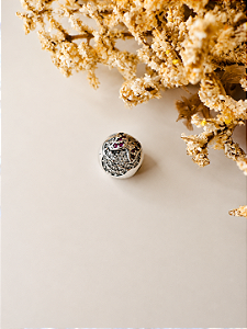 Berloque trava Minnie cravejada
