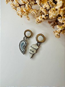 Berloque amigos até o fim (as 2 unidades - para usar com amiga)